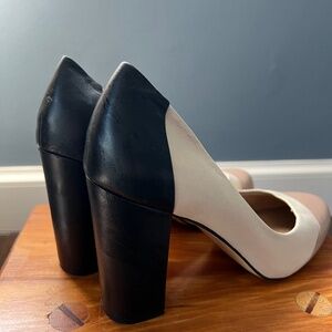Banana Republic Laurel Color Block Pump